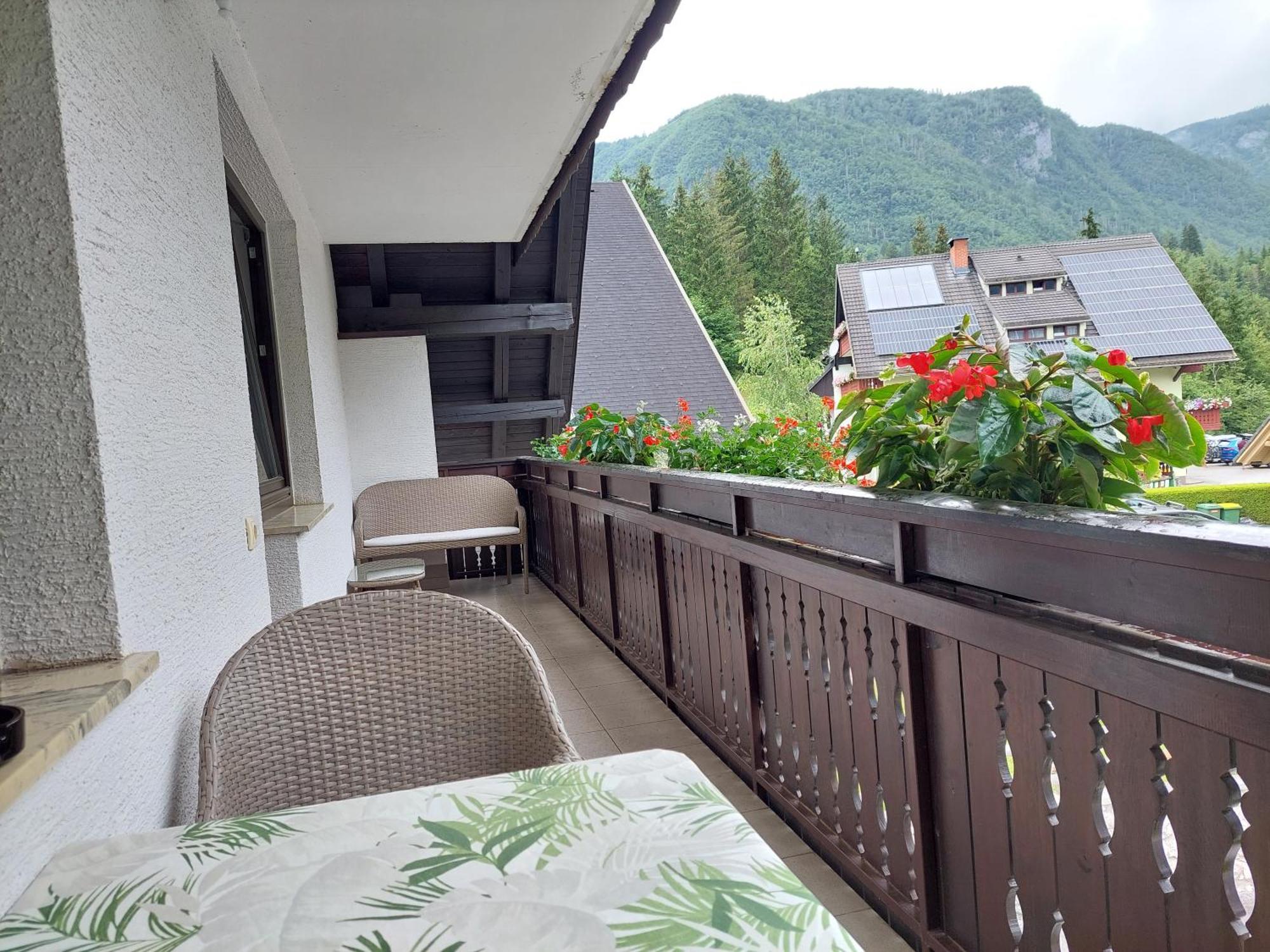 Apartmaji Vesna Apartment Bohinj ภายนอก รูปภาพ